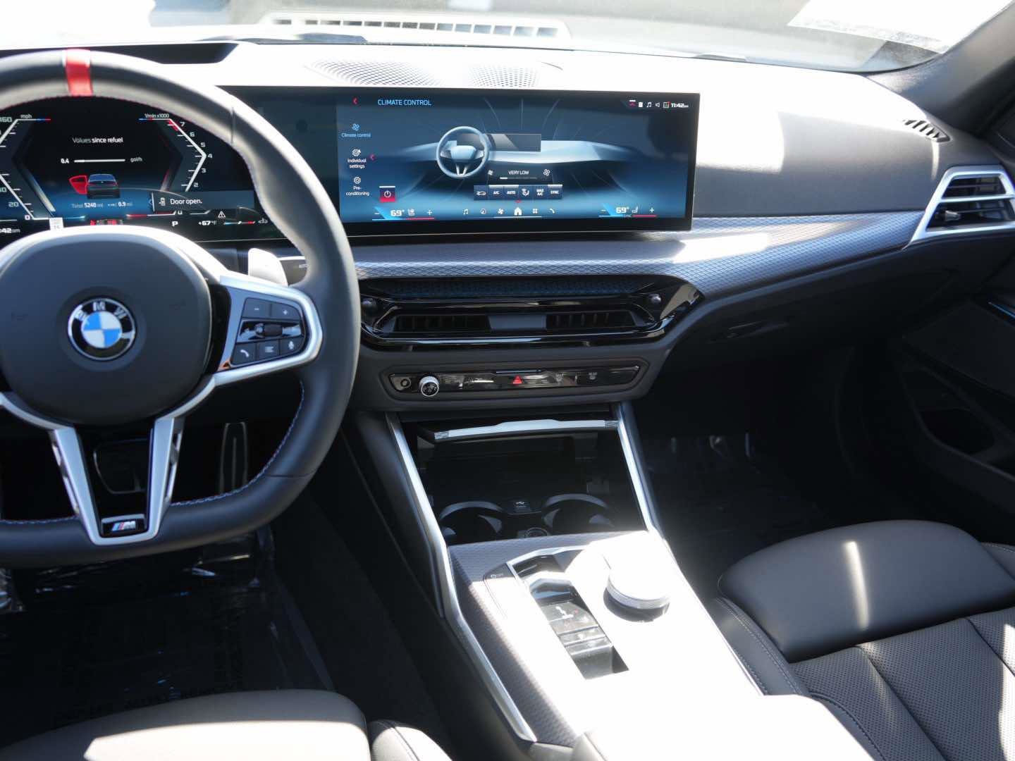 Used 2025 BMW M340i Sedan image 9