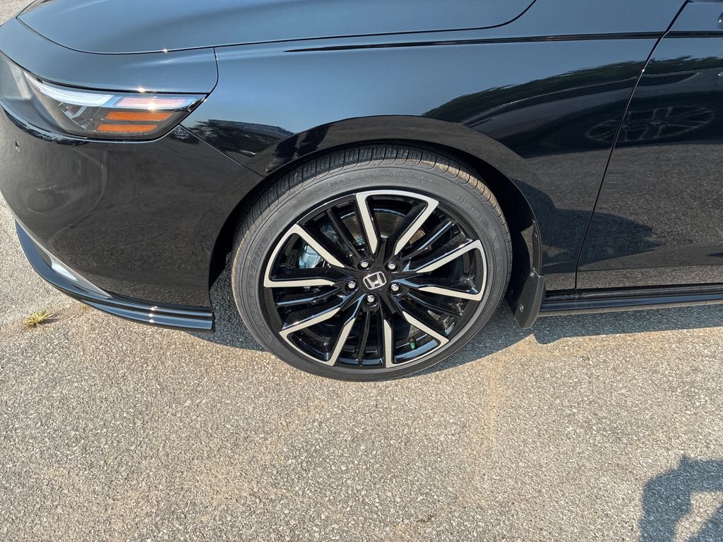 New 2026 Honda Accord Touring image 9