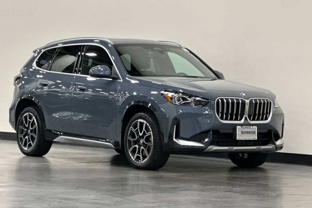Used 2025 BMW X1 xDrive28i w/ Technology Package AWD/4WD image 2