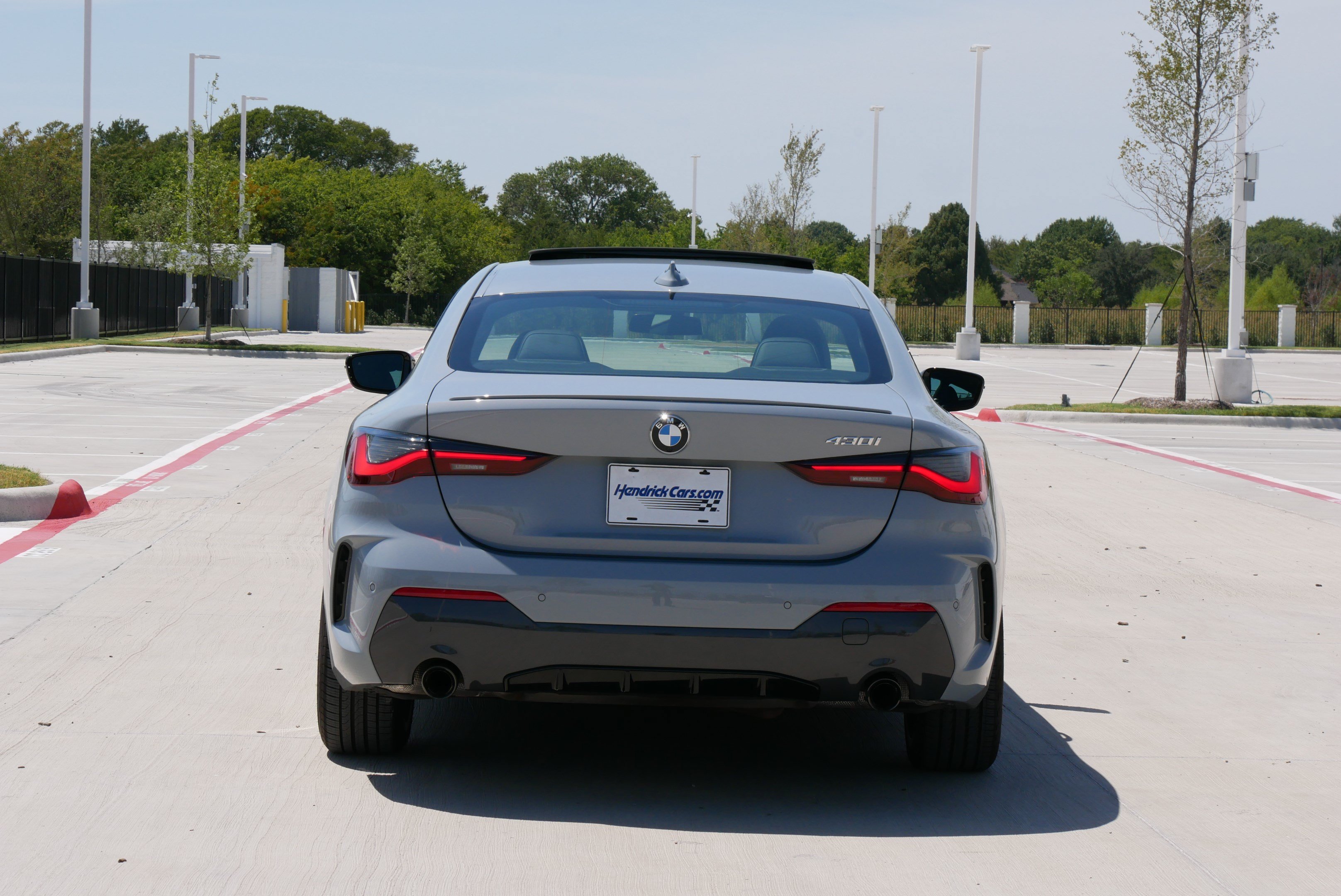 Used 2022 BMW 430i Coupe w/ M Sport Package RWD image 8