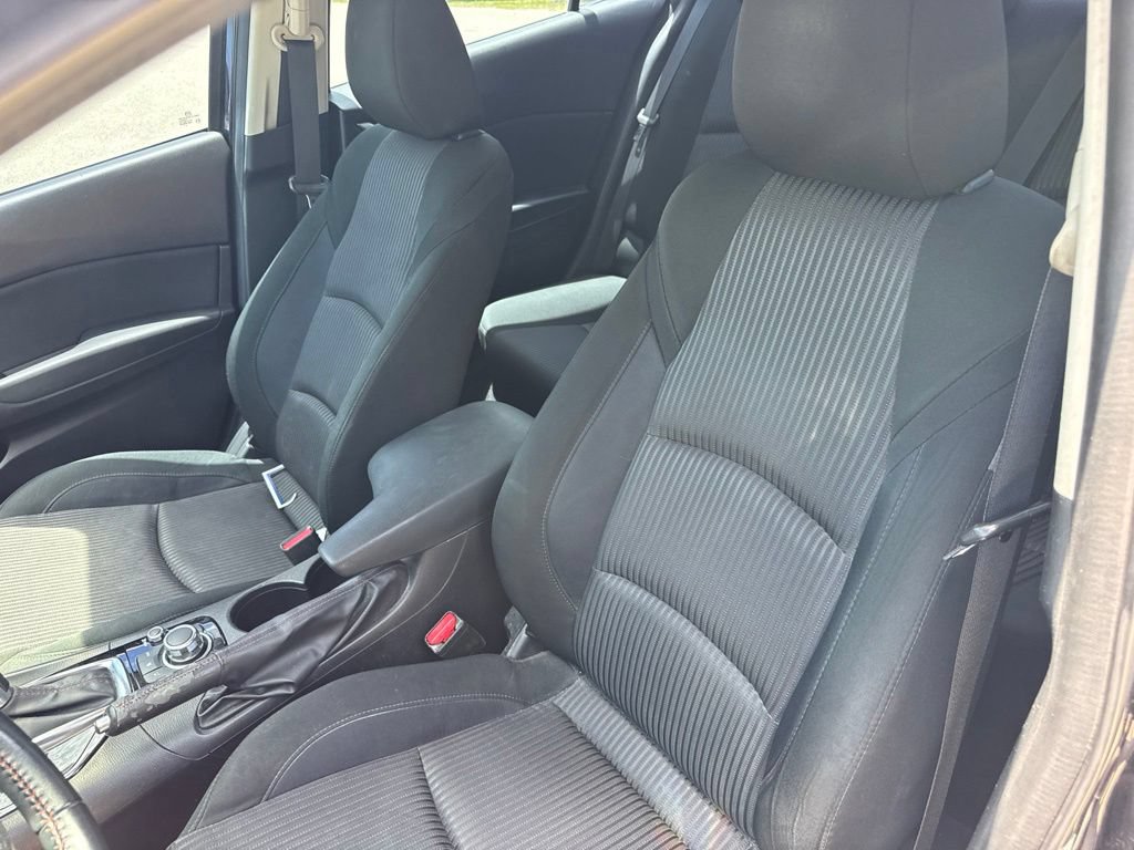 Used 2016 MAZDA MAZDA3 i Touring FWD image 10