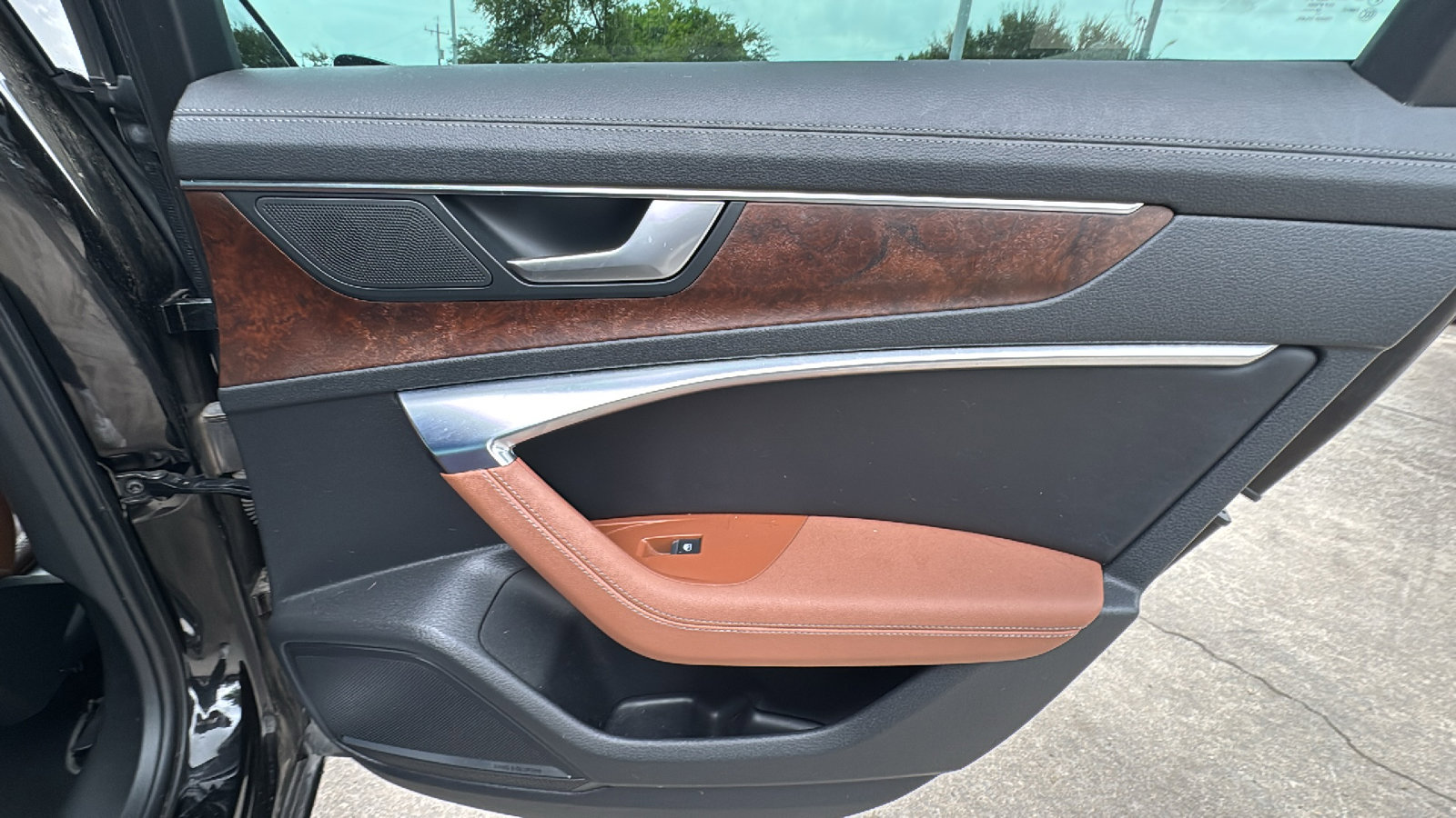 Used 2021 Audi A6 Premium Plus w/ Premium Plus Package image 27