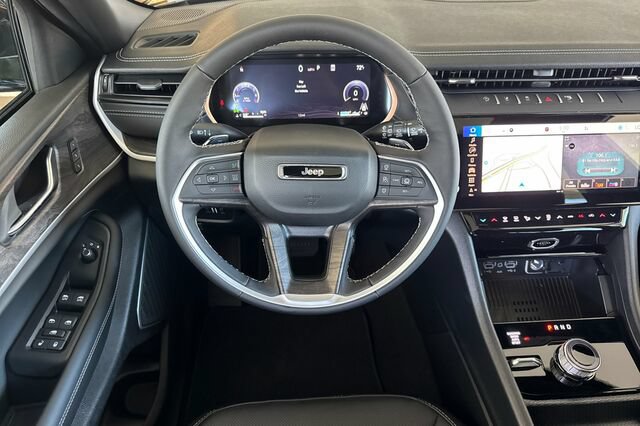 New 2026 Jeep Grand Cherokee L Limited AWD/4WD image 11