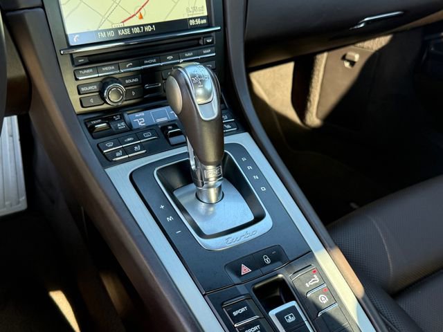 Used 2015 Porsche 911 Turbo S image 21