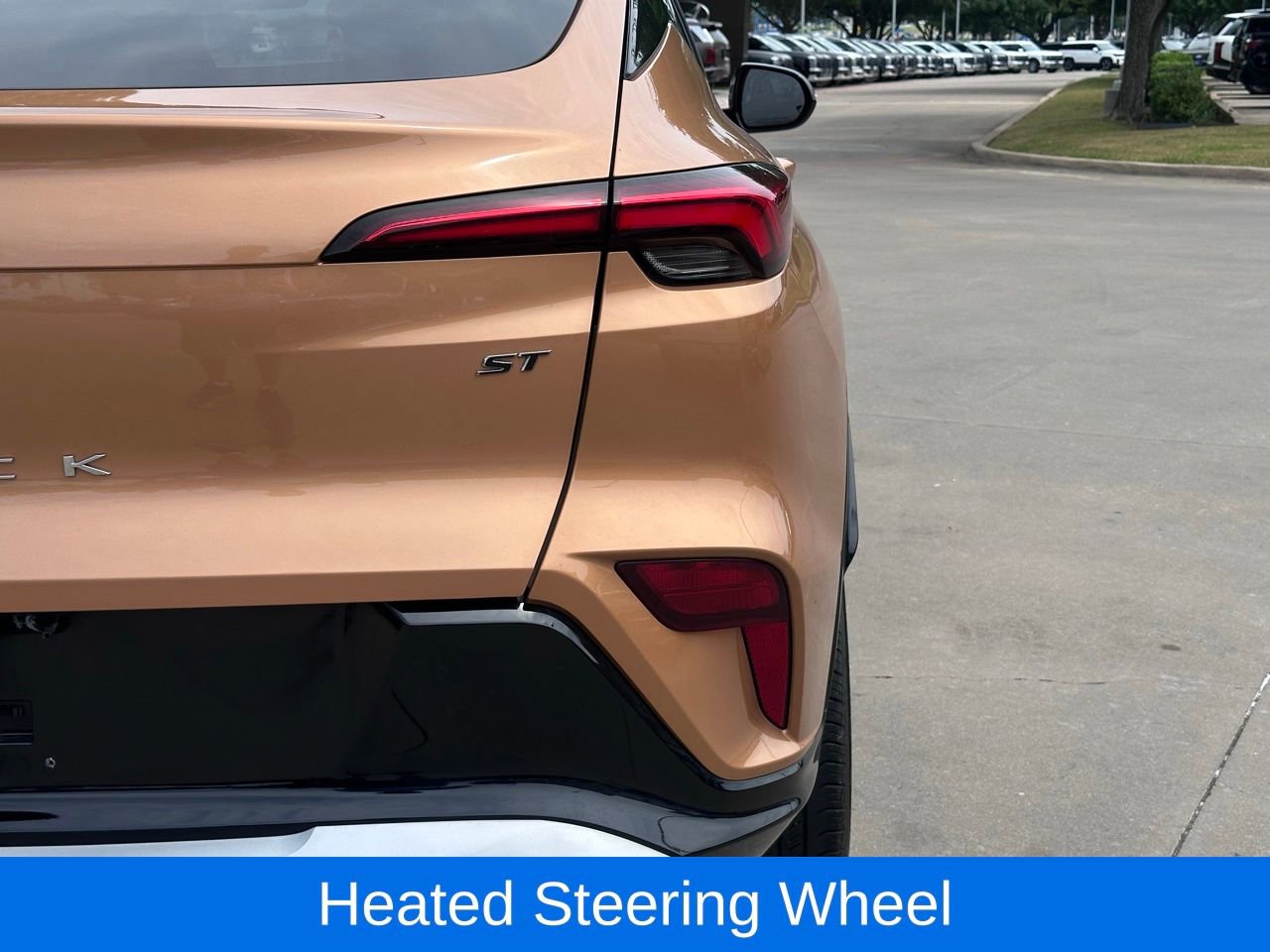 Used 2024 Buick Envista Sport Touring w/ Convenience I Package image 12