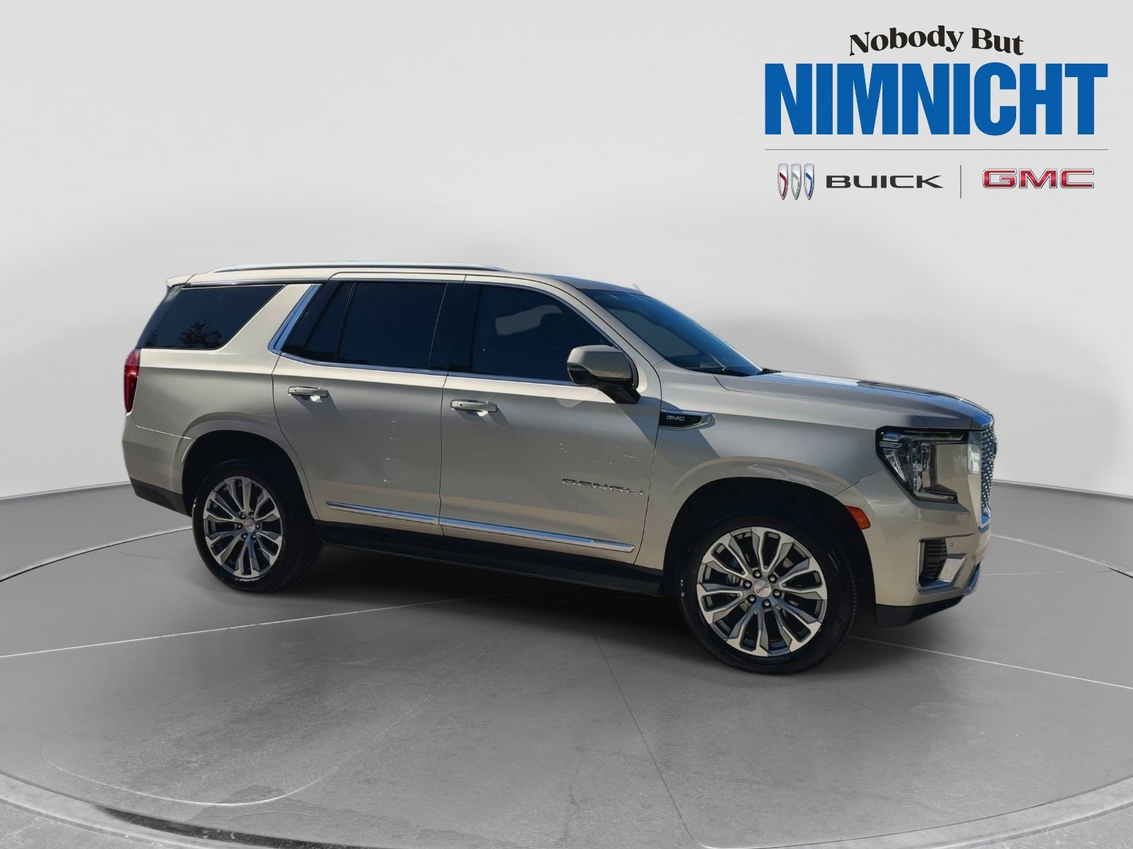 Used 2022 GMC Yukon Denali RWD image 9