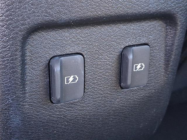 Certified 2023 Nissan Kicks SV FWD image 12