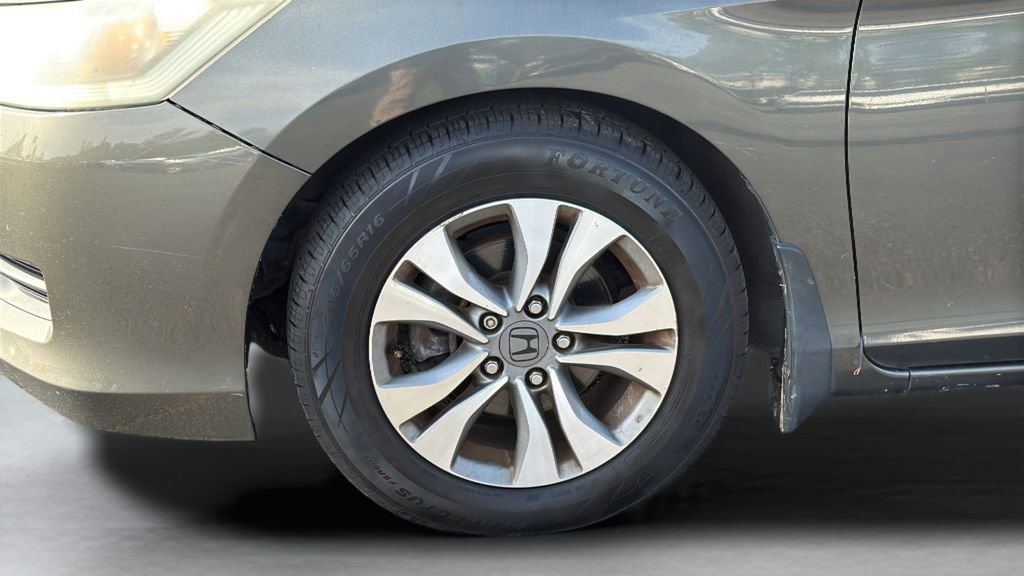 Used 2013 Honda Accord LX image 9