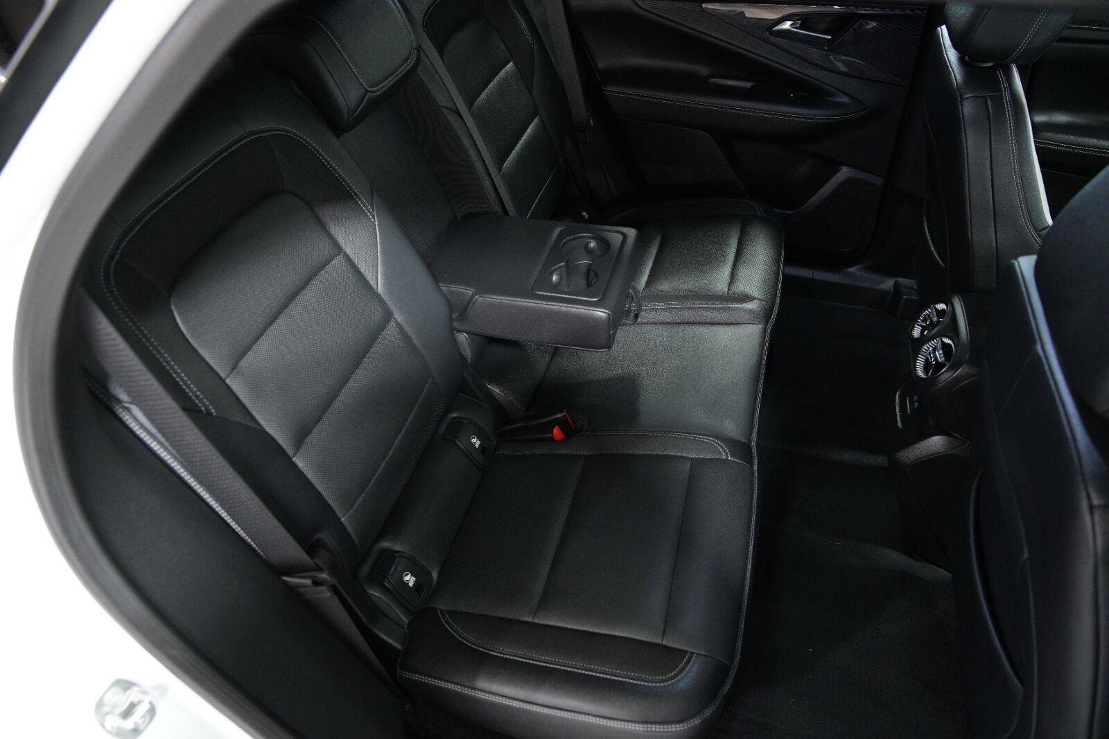 Certified 2024 Chevrolet Blazer EV LT AWD/4WD image 21
