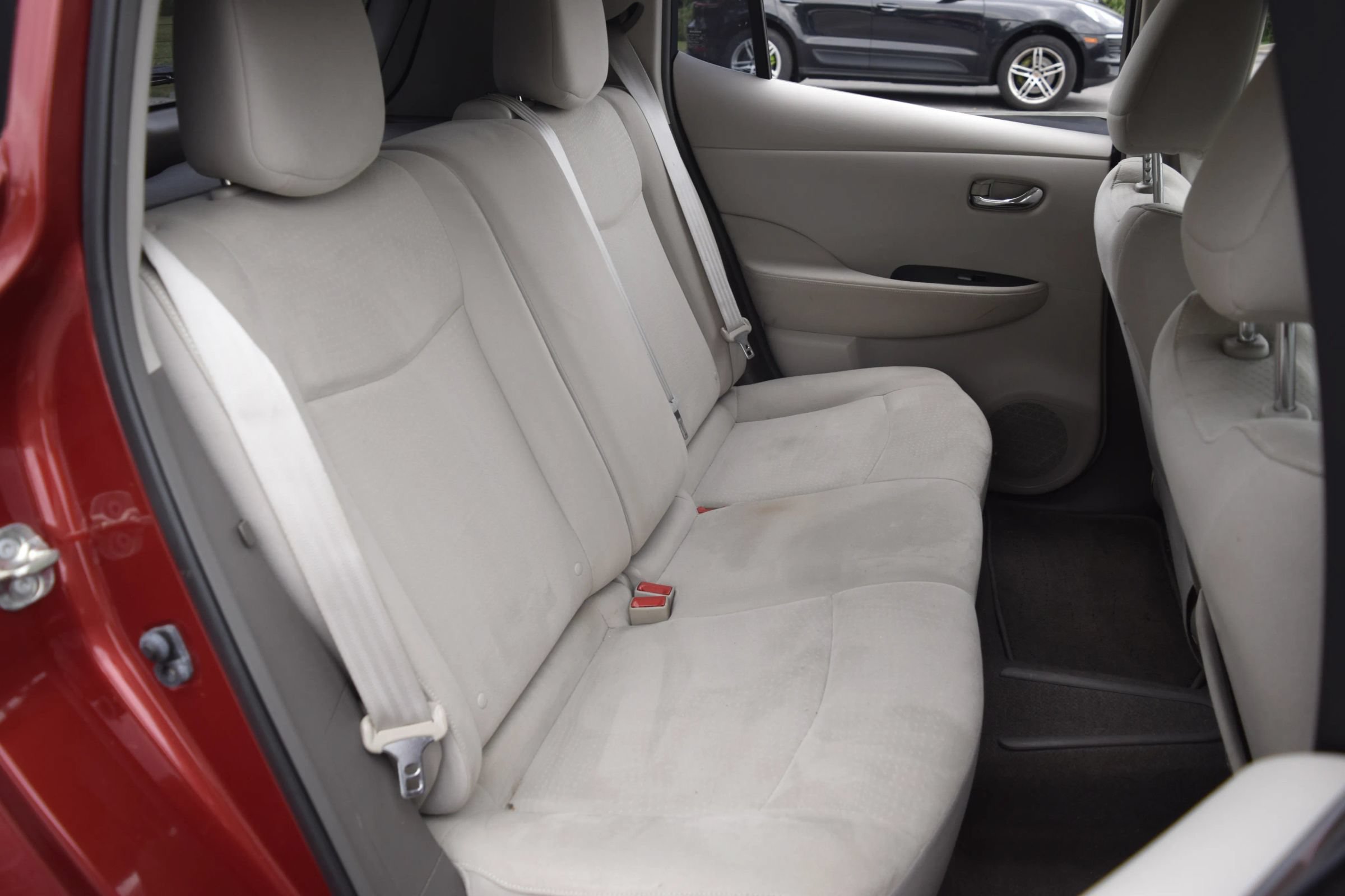Used 2012 Nissan Leaf SL FWD image 8