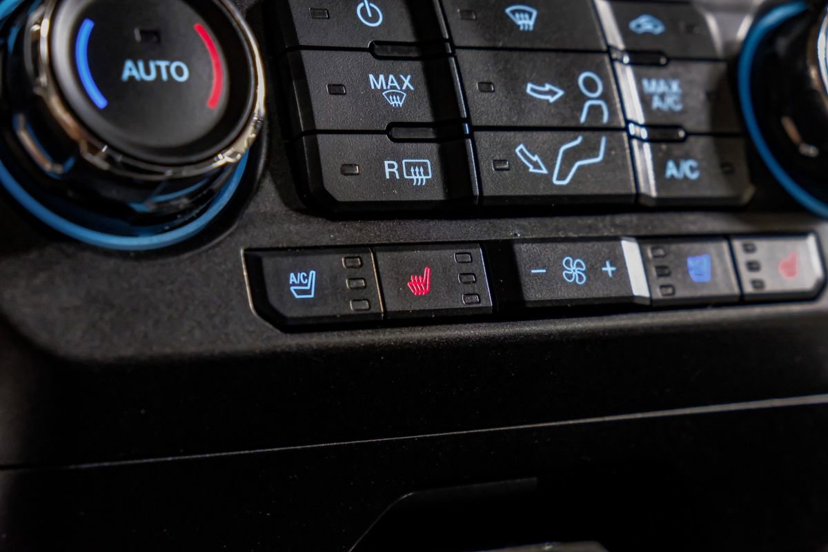 Used 2017 Ford F250 Lariat w/ Chrome Package image 25