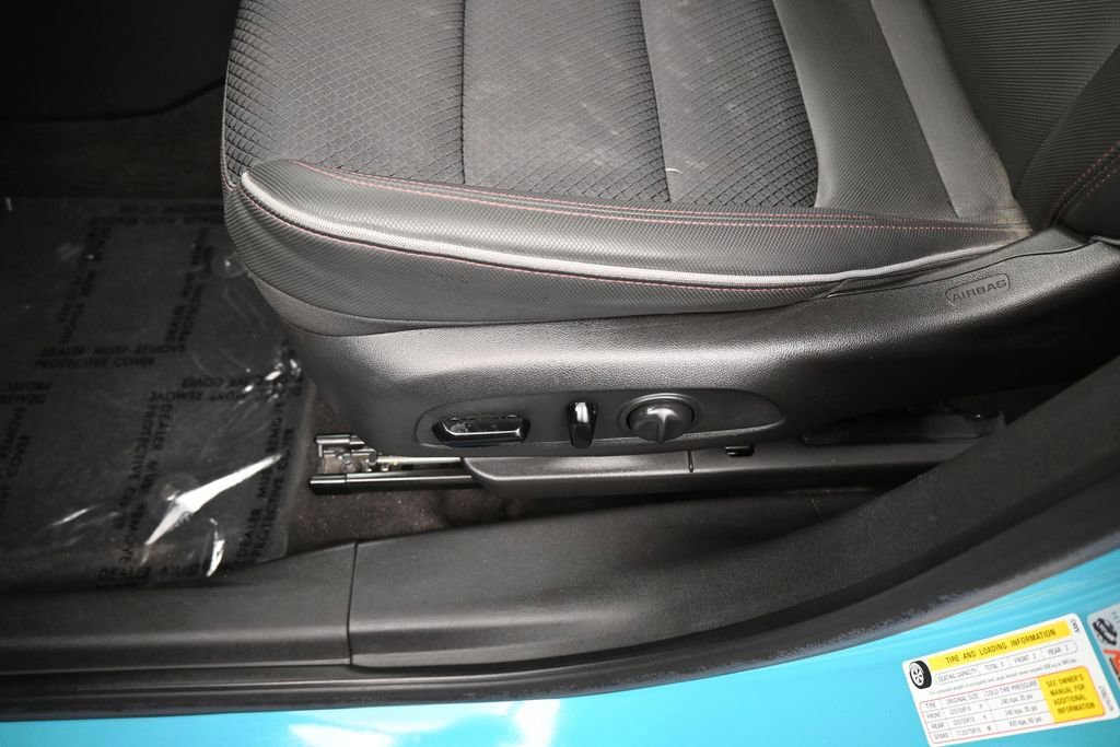 Used 2021 Chevrolet TrailBlazer RS w/ Sun and Liftgate Package FWD image 17