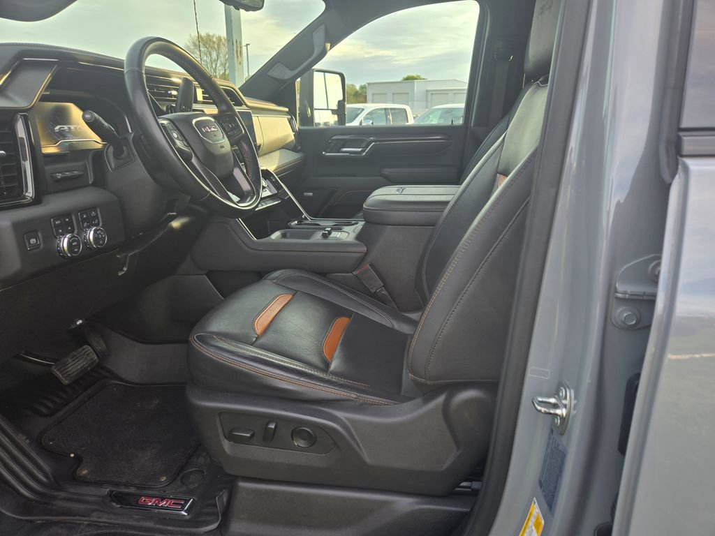 Used 2024 GMC Sierra 2500 AT4 w/ AT4 Premium Plus Package image 7