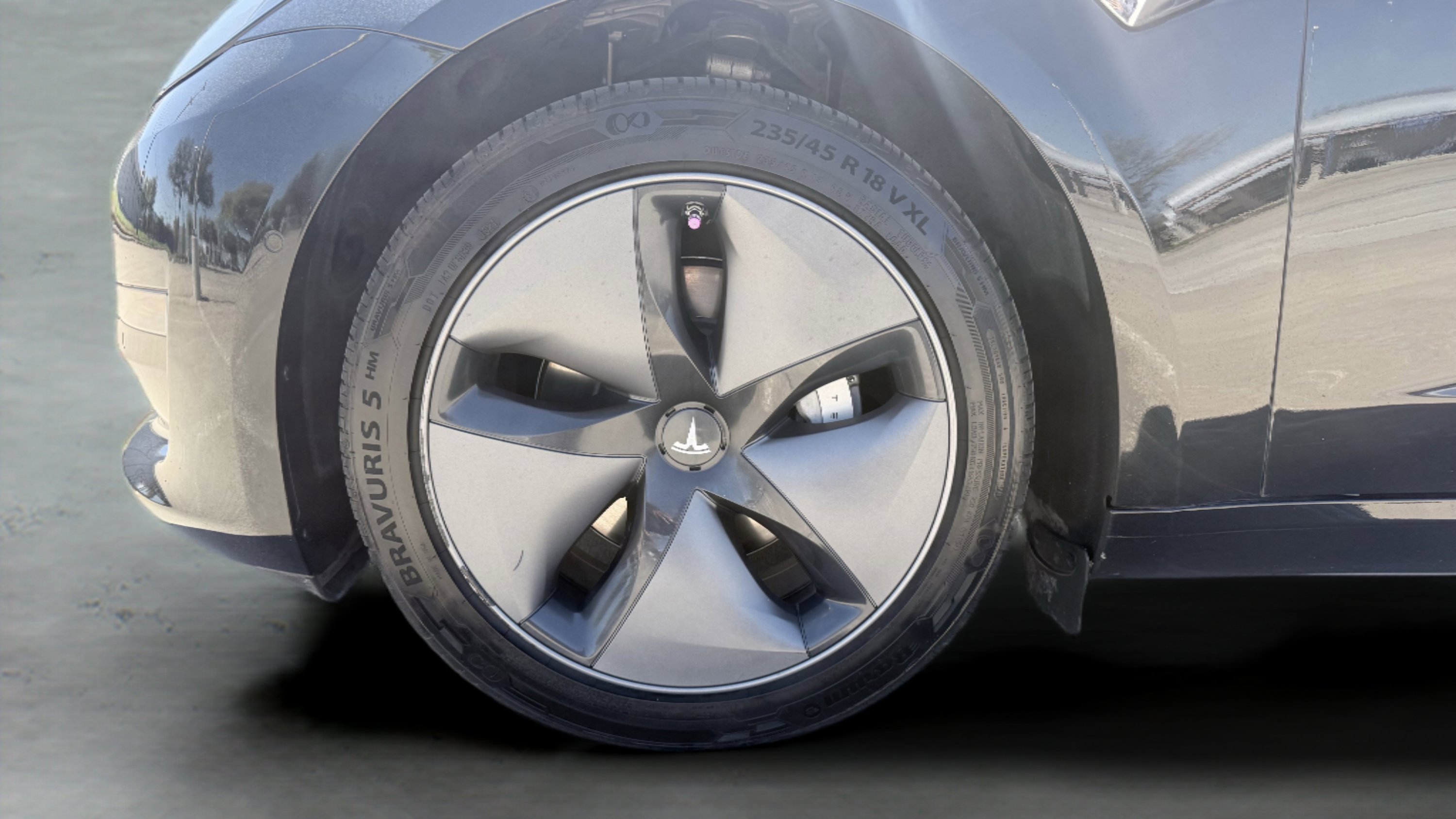 Used 2018 Tesla Model 3 Long Range image 19