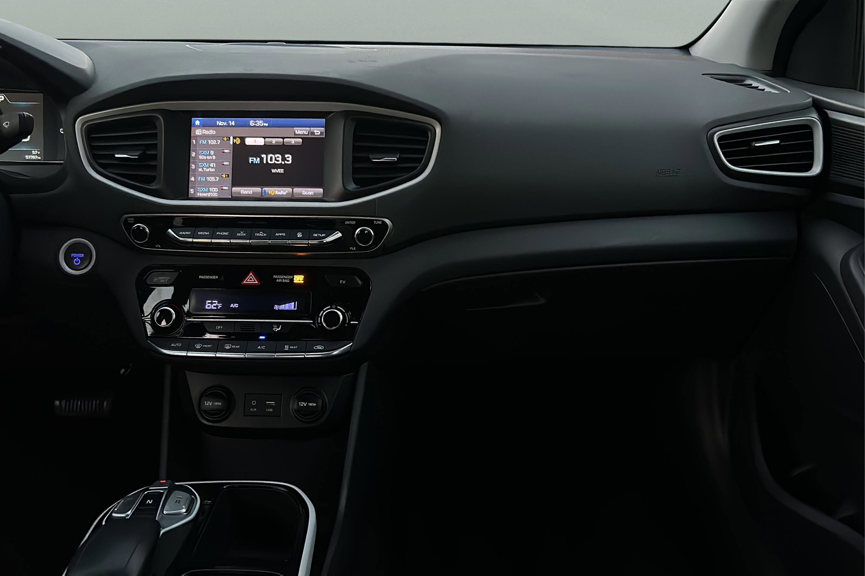 Used 2019 Hyundai Ioniq Electric FWD image 28