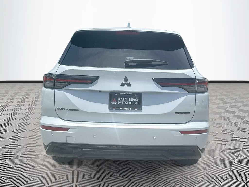 New 2026 Mitsubishi Outlander LE FWD image 6