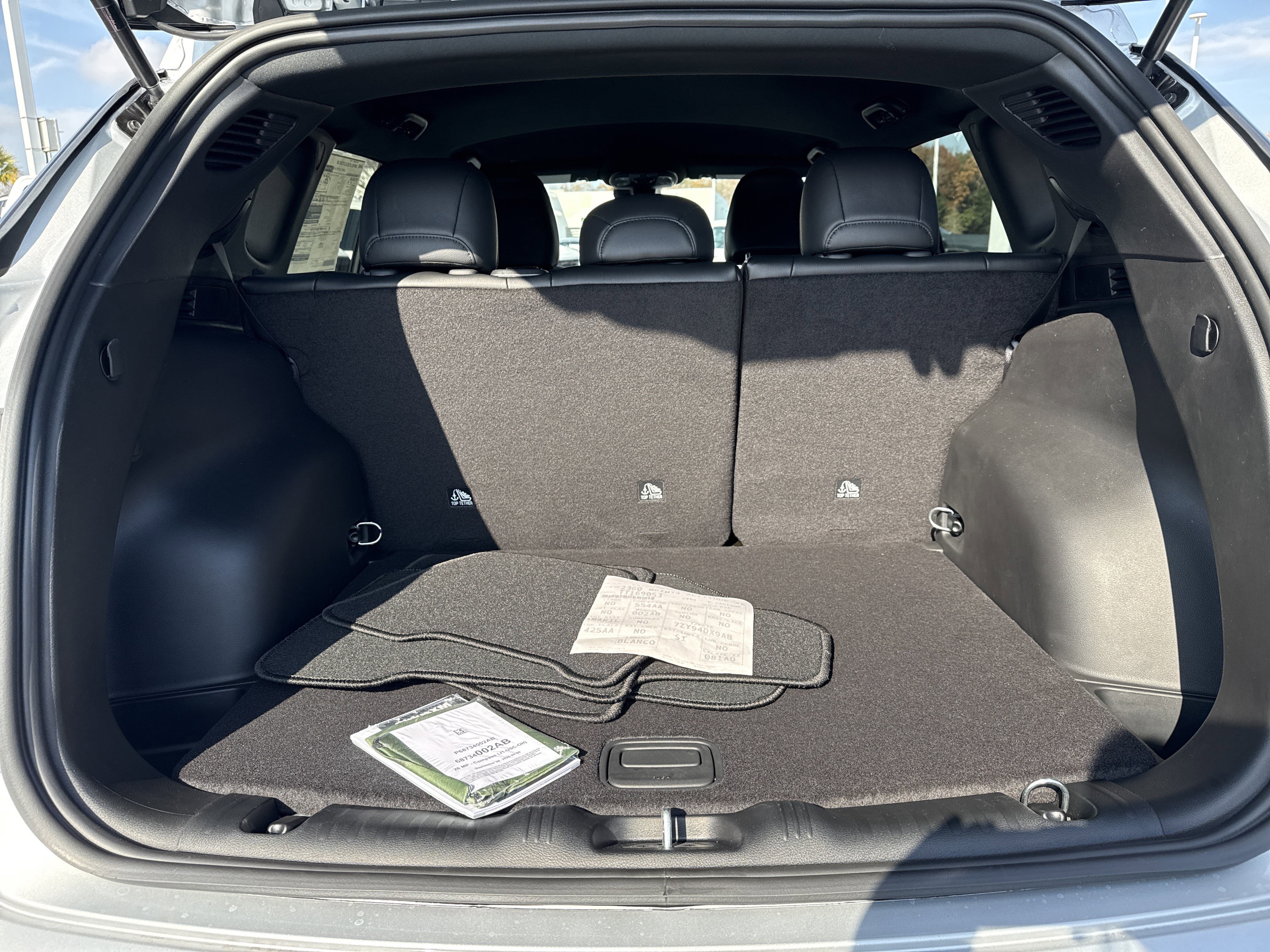 New 2026 Jeep Compass Latitude image 27