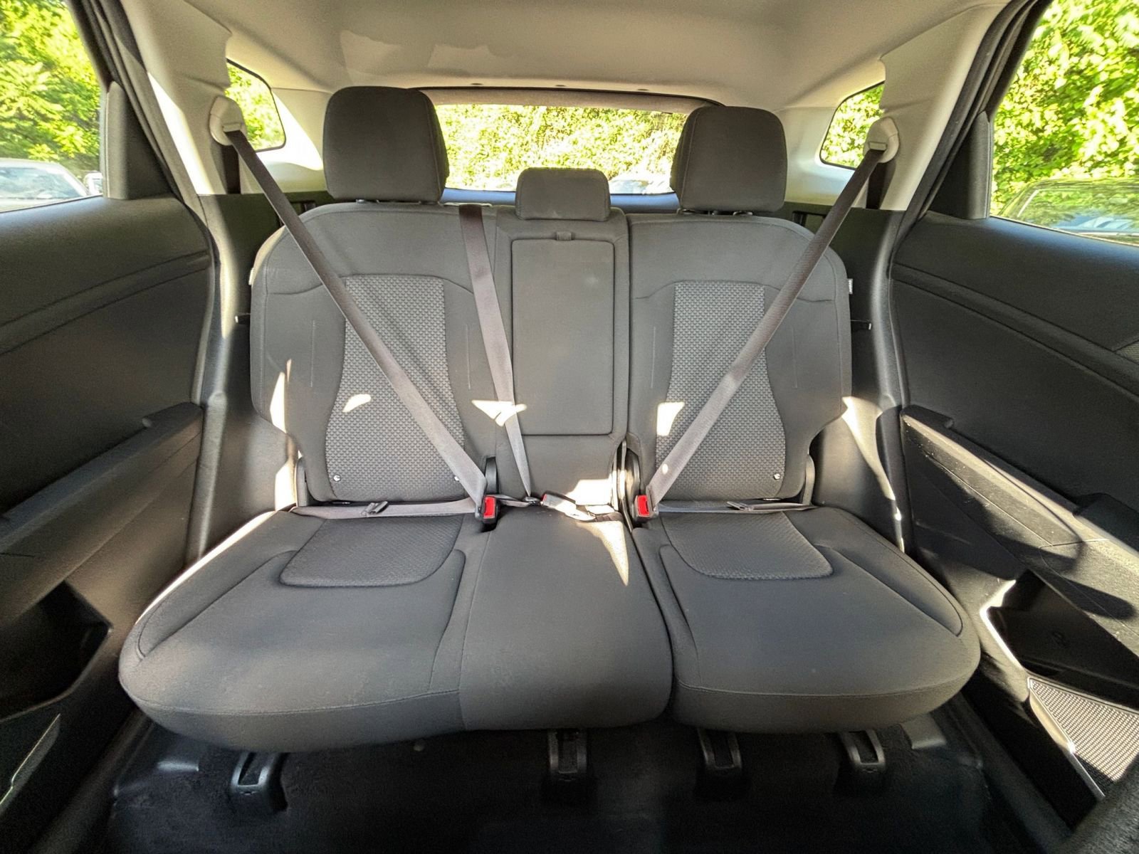 Used 2025 Kia Sportage LX FWD image 34