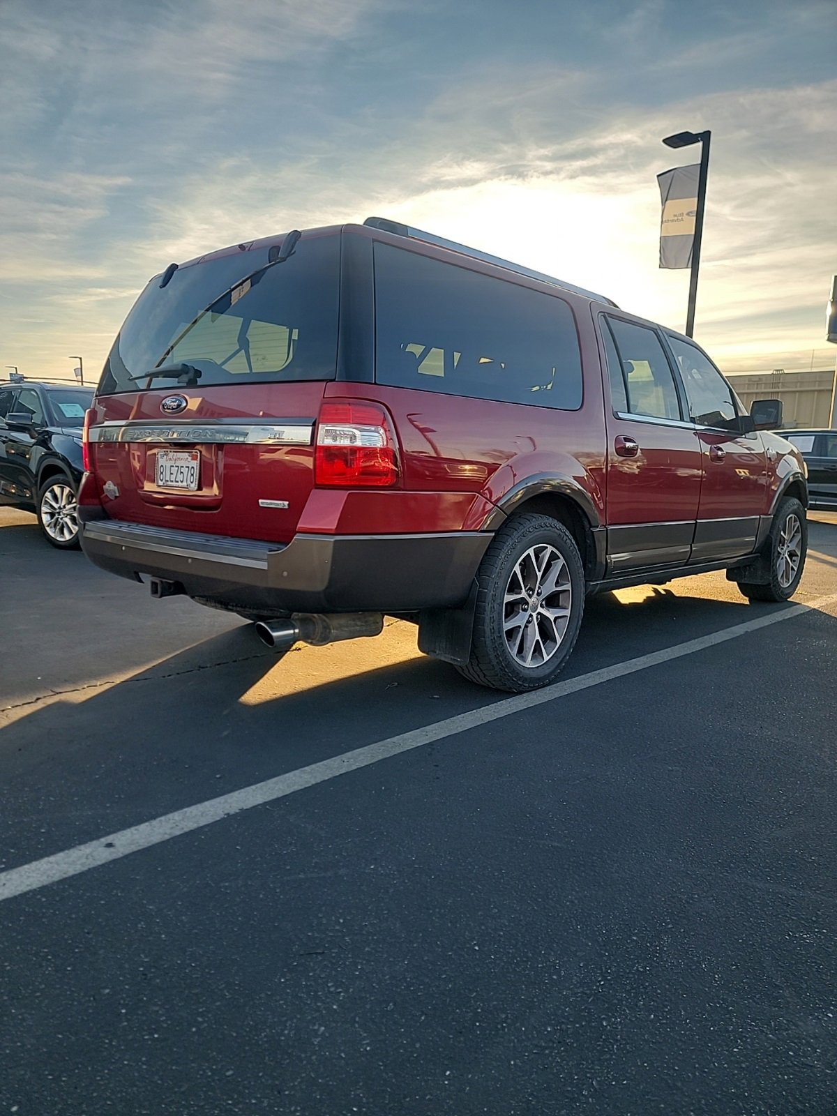 Used 2016 Ford Expedition EL King Ranch image 9
