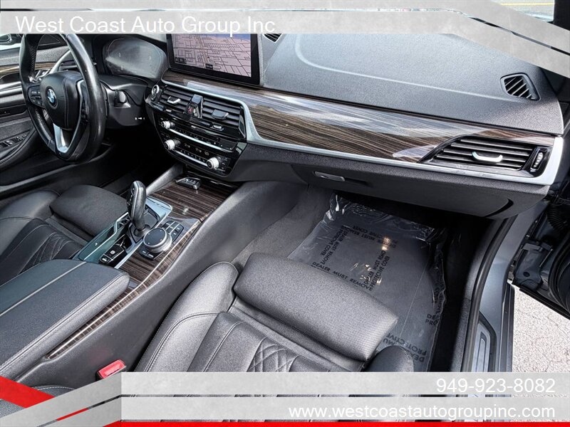 Used 2021 BMW 530i w/ Convenience Package RWD image 10