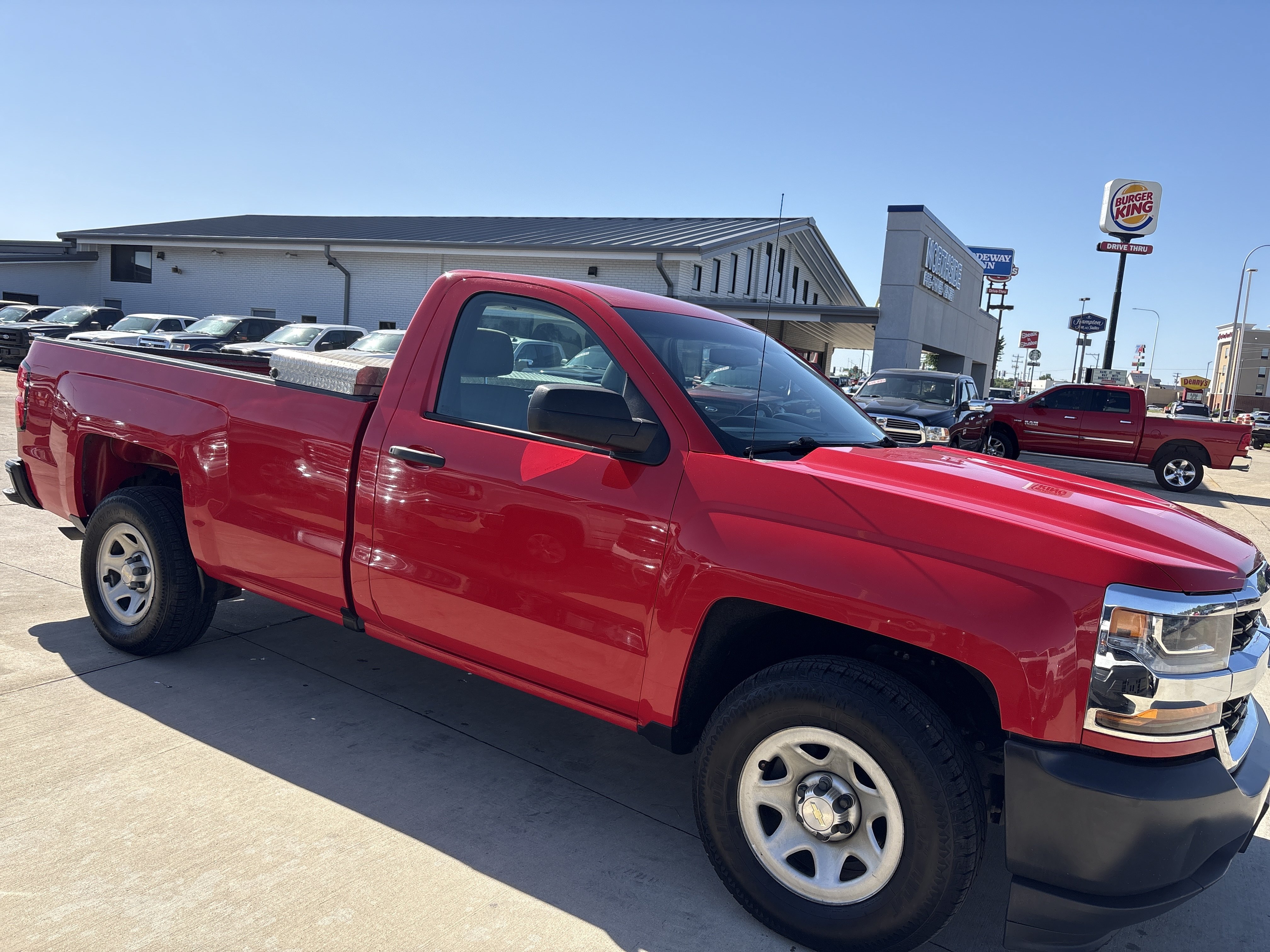 Used 2018 Chevrolet Silverado 1500 W/T RWD image 3