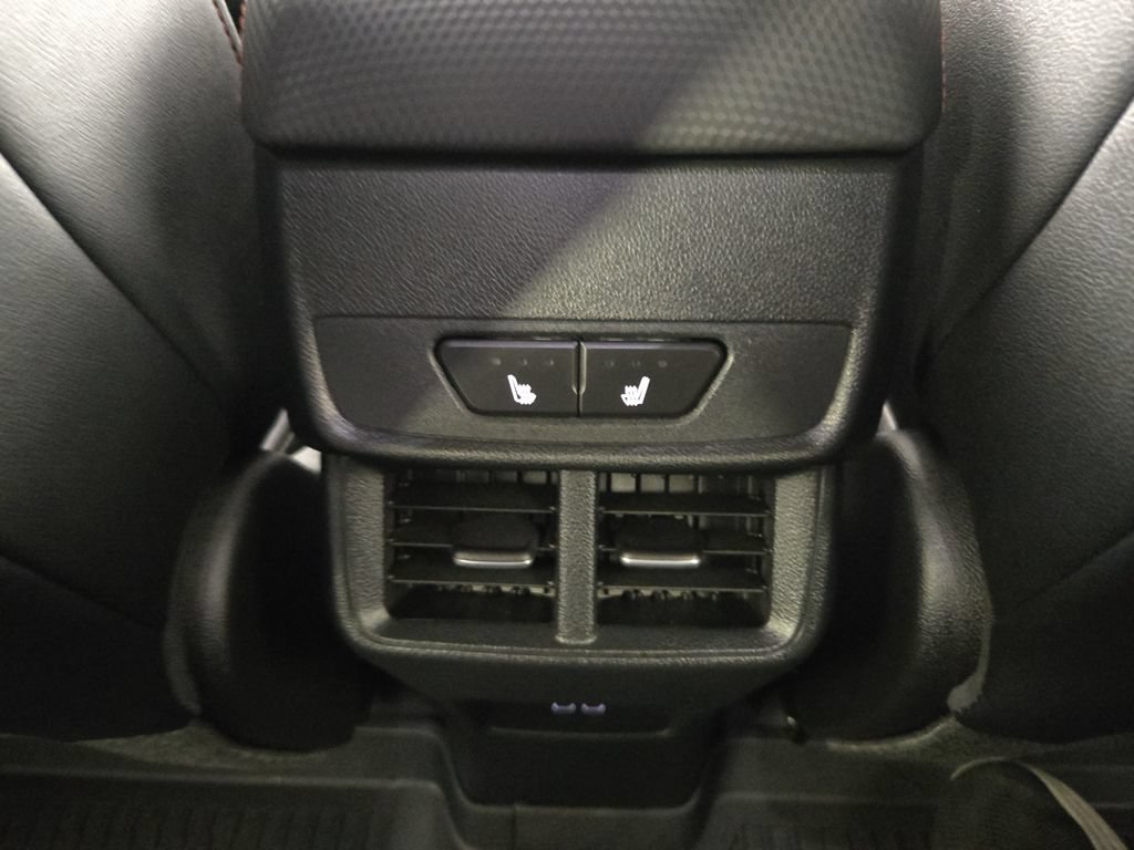 New 2026 Chevrolet Equinox RS w/ Convenience Package III FWD image 33