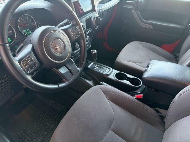 Used 2017 Jeep Wrangler Unlimited Sport w/ Connectivity Group image 11