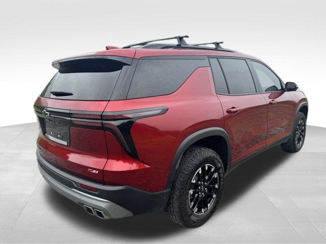 Used 2025 Chevrolet Traverse Z71 w/ Driver Confidence Package AWD/4WD image 9