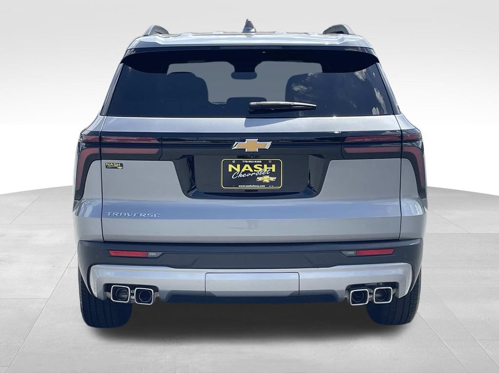Used 2024 Chevrolet Traverse LT w/ LPO, Floor Liner Package FWD image 4