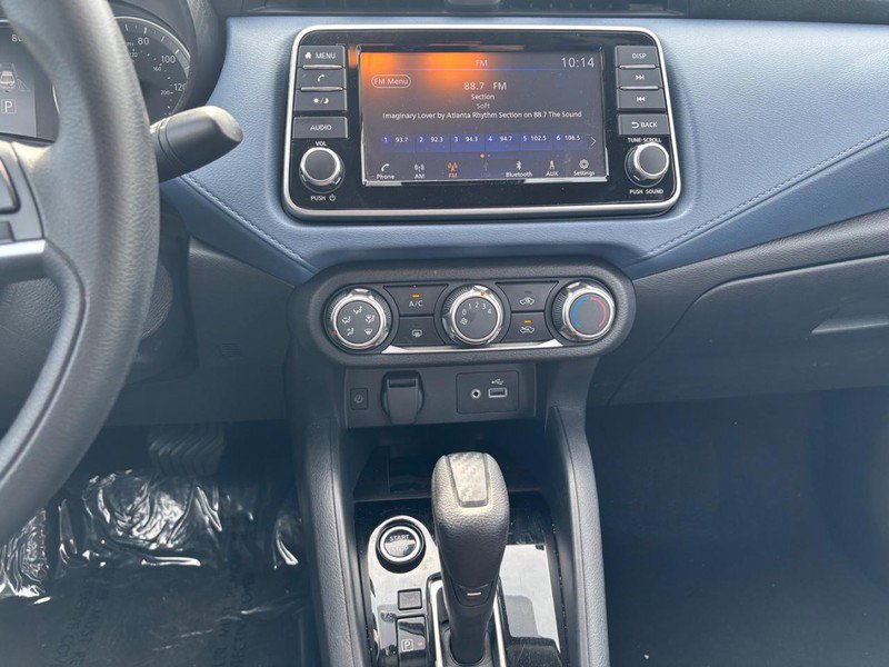 Used 2025 Nissan Versa SV FWD image 16