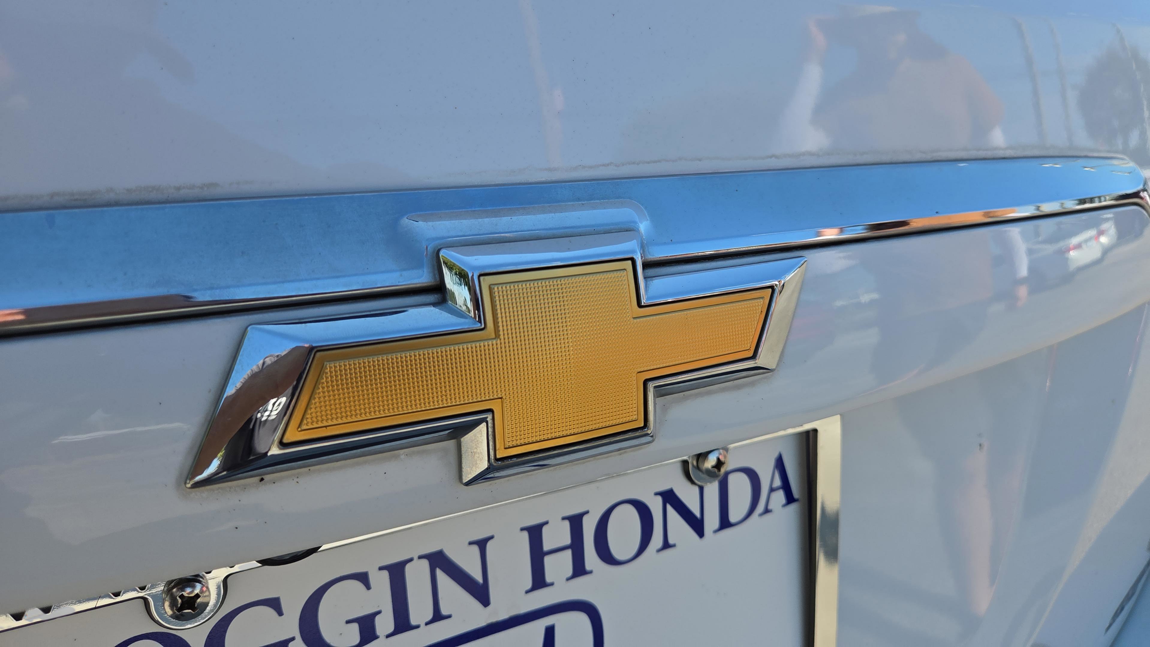 Used 2017 Chevrolet Equinox LT w/ Convenience Package image 16