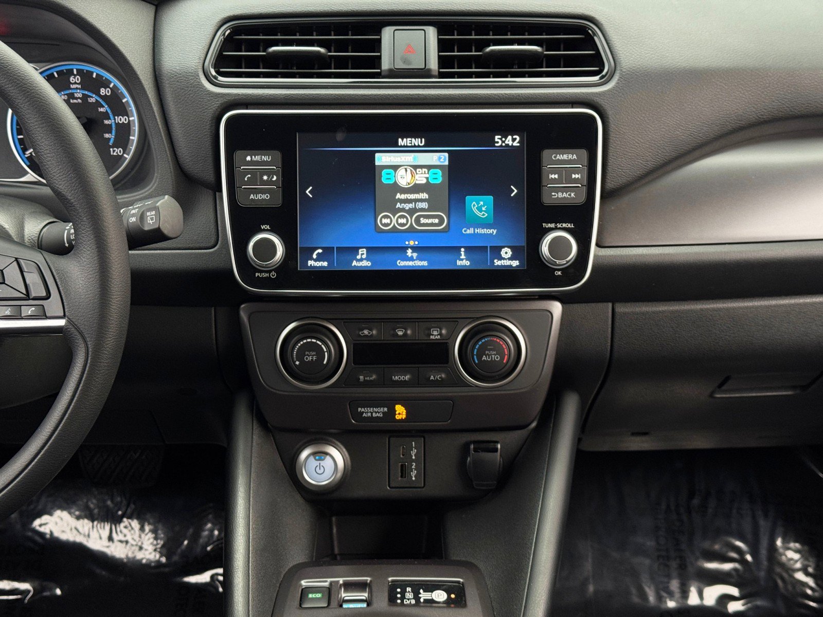 Used 2023 Nissan Leaf S image 21