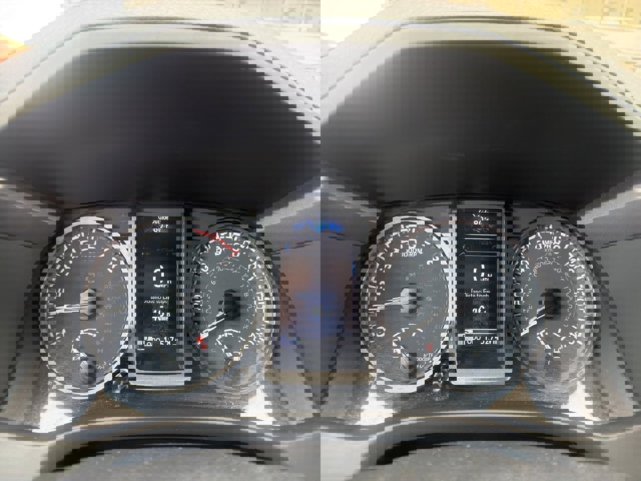 Used 2023 Toyota Tacoma TRD Off-Road w/ Advanced Technology Package image 10