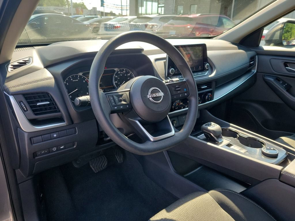 Used 2024 Nissan Rogue SV AWD/4WD image 20