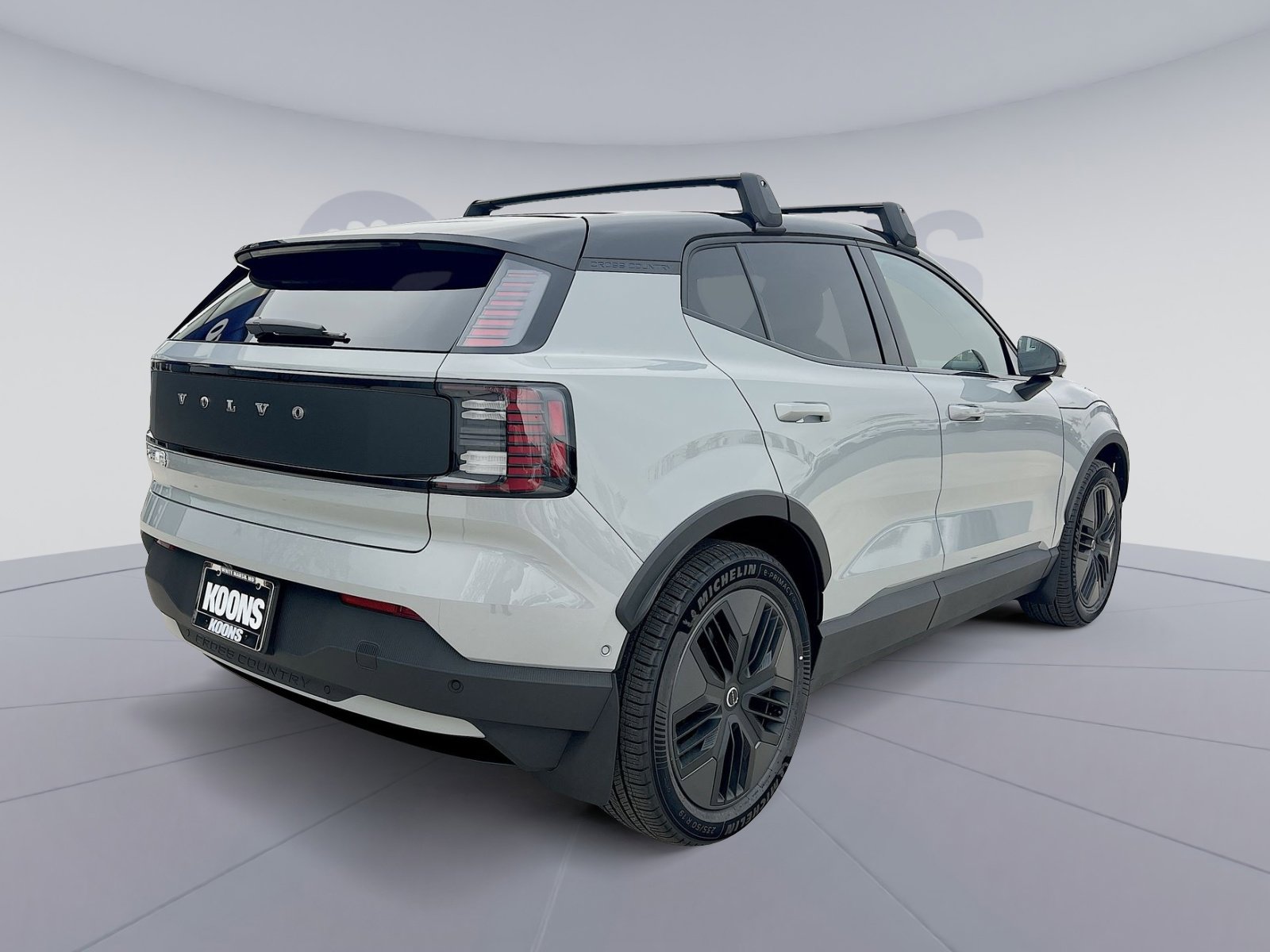 New 2026 Volvo EX30 Cross Country Ultra image 7