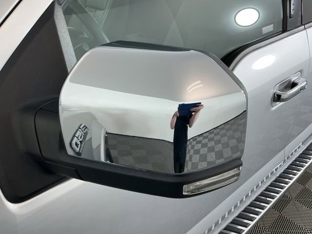 Used 2018 Ford F150 Lariat w/ Equipment Group 502A Luxury AWD/4WD image 10