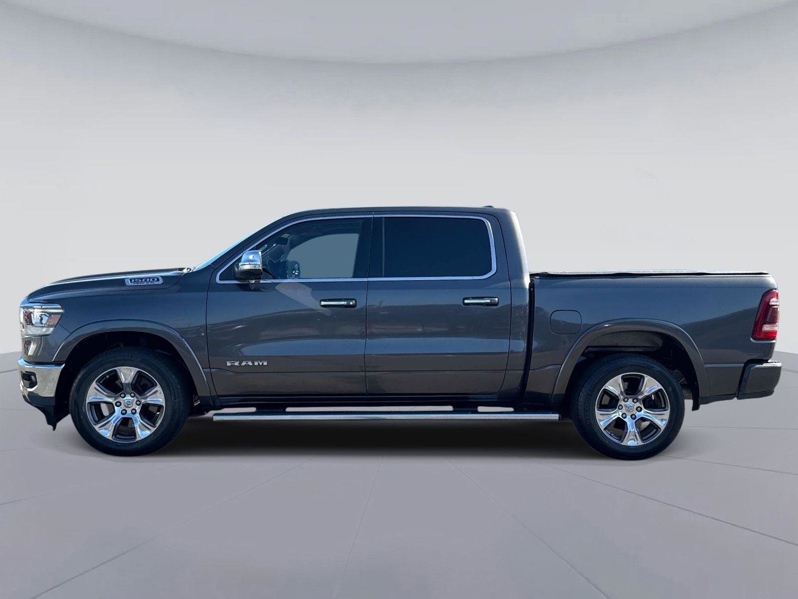 Used 2019 RAM 1500 Laramie AWD/4WD image 7