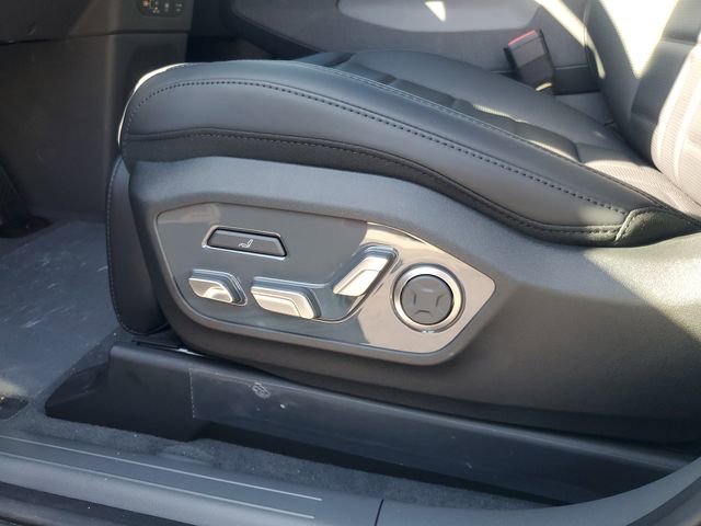 New 2026 Kia EV9 Land w/ Nightfall Edition Package image 15