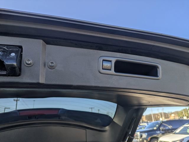 Used 2023 Toyota Highlander XLE image 29