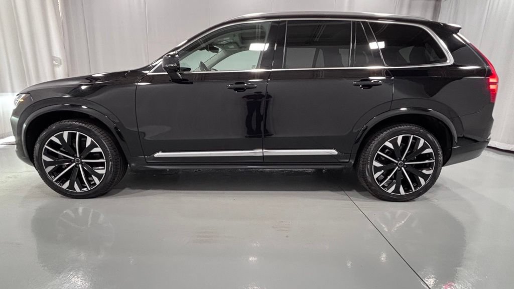 Certified 2025 Volvo XC90 B6 Plus AWD/4WD image 9