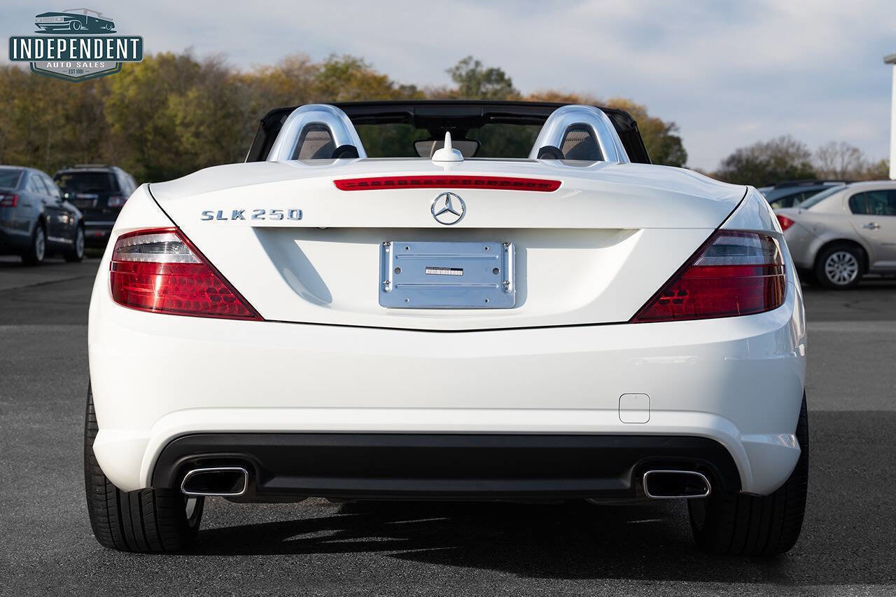 Used 2013 Mercedes-Benz SLK 250 image 3