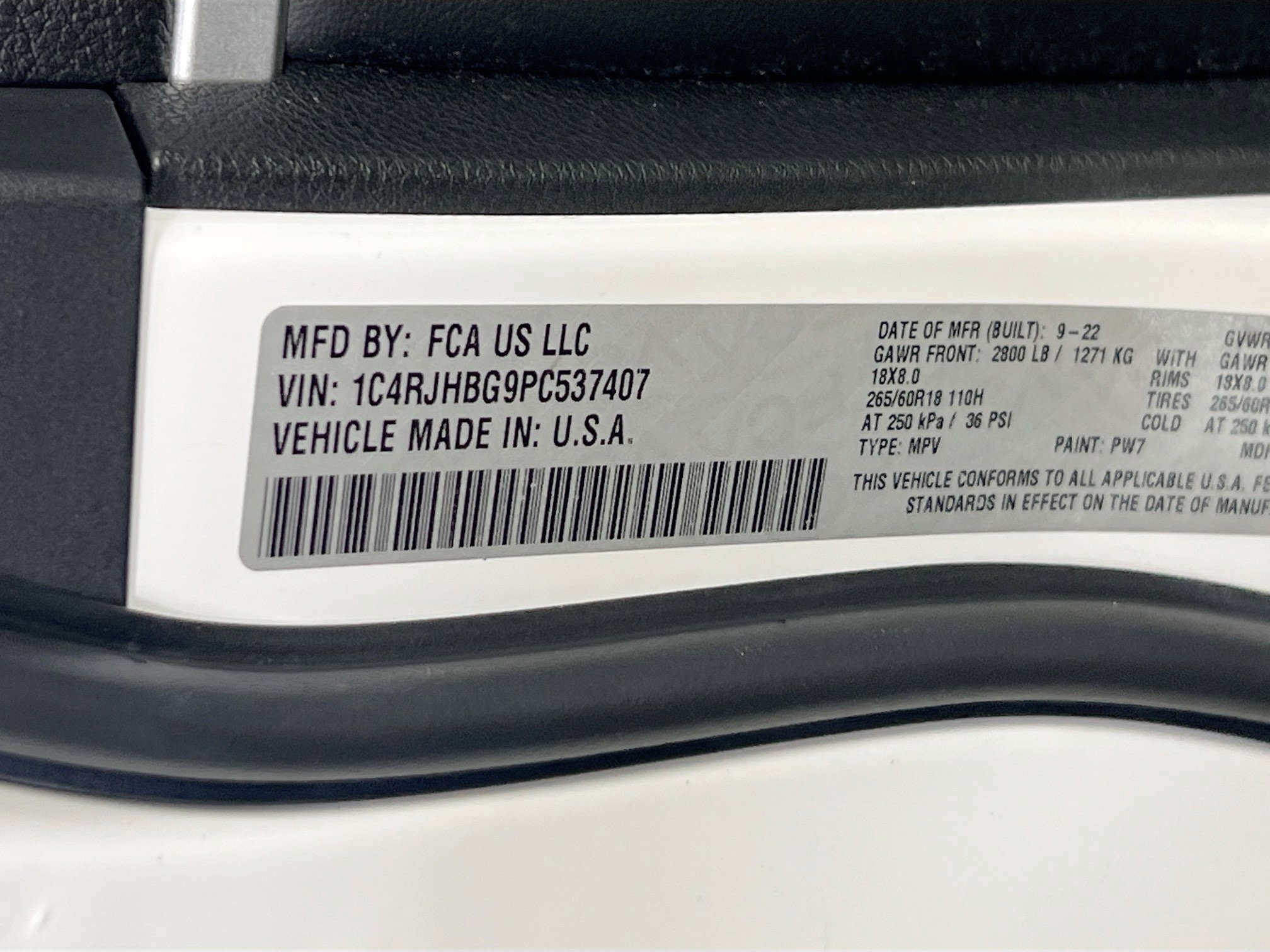 Used 2023 Jeep Grand Cherokee Limited image 32