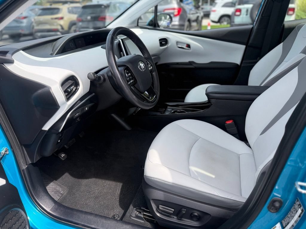 Used 2020 Toyota Prius Prime XLE FWD image 15