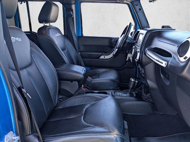 Used 2014 Jeep Wrangler Unlimited Sahara AWD/4WD image 28