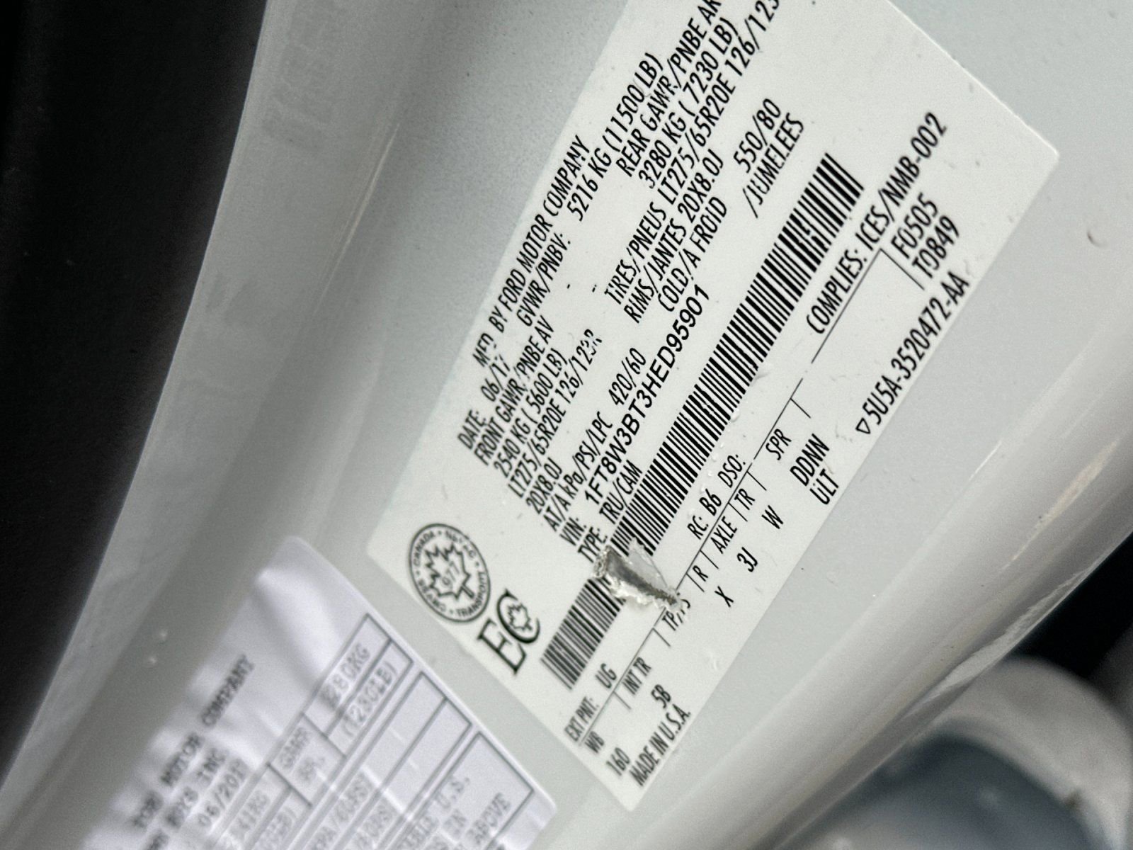 Used 2017 Ford F350 Lariat w/ Lariat Ultimate Package image 25