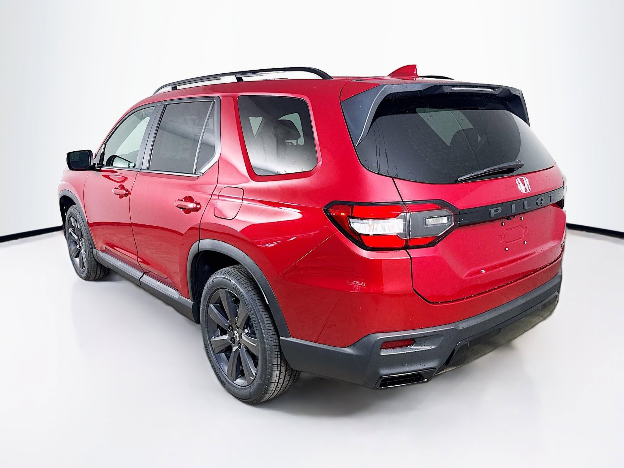 New 2026 Honda Pilot Sport image 30