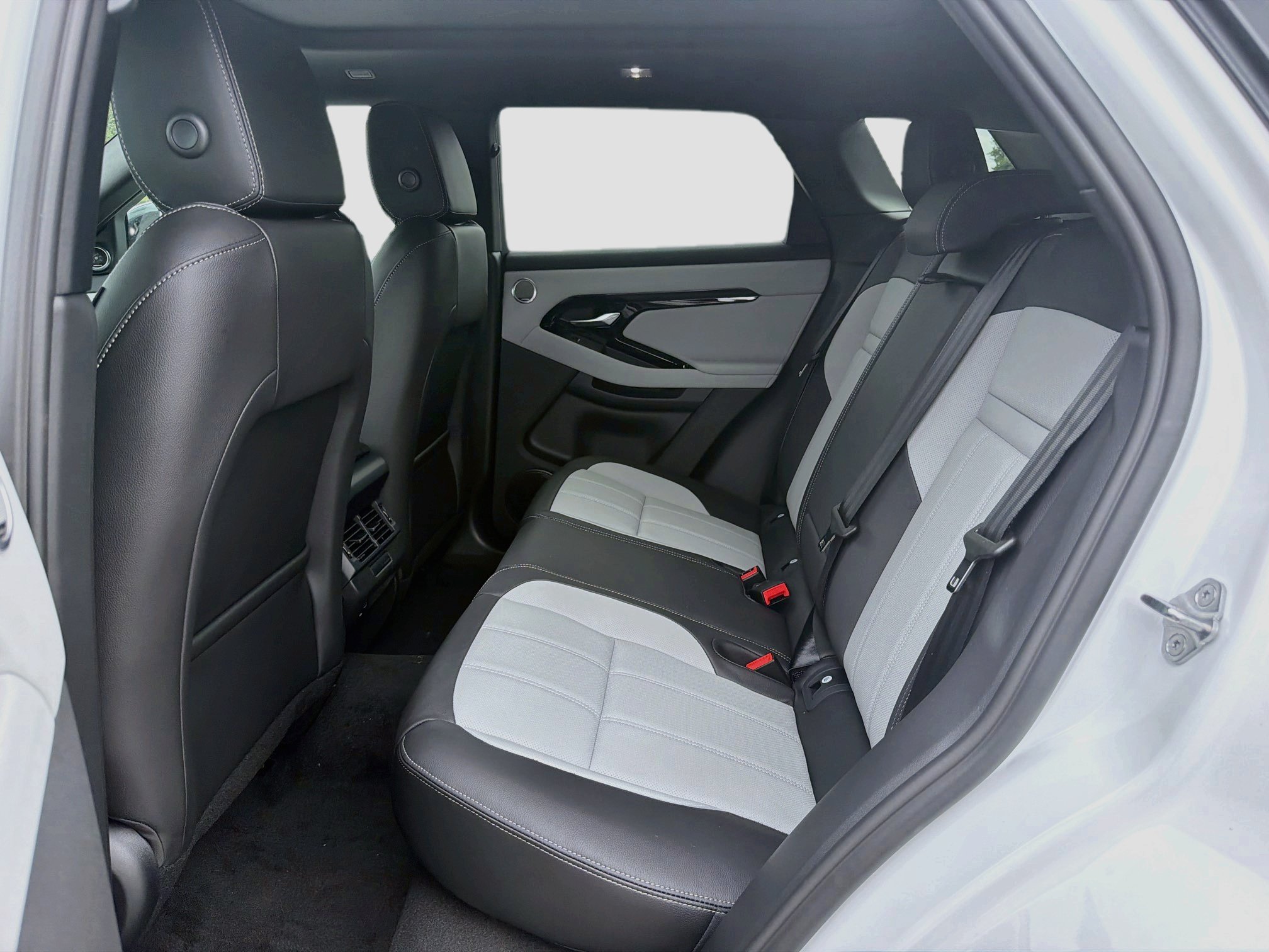 New 2026 Land Rover Range Rover Evoque Hoxton AWD/4WD image 20