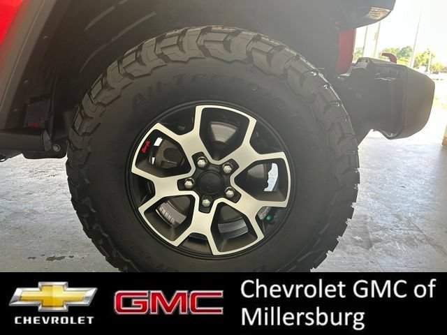 Used 2020 Jeep Wrangler Unlimited Rubicon w/ Cold Weather Group AWD/4WD image 11