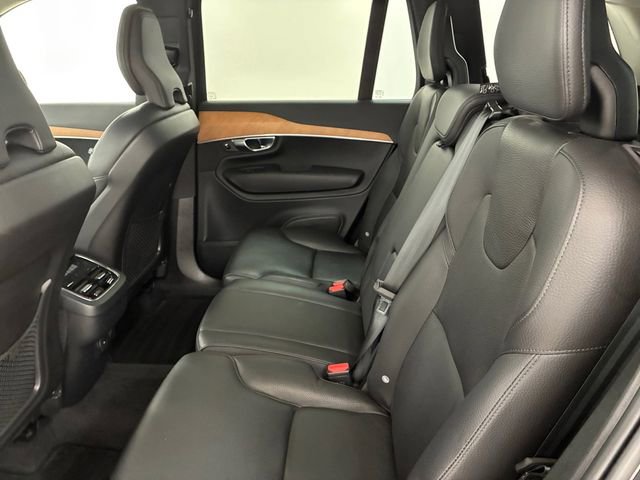 Used 2022 Volvo XC90 T5 Momentum image 18