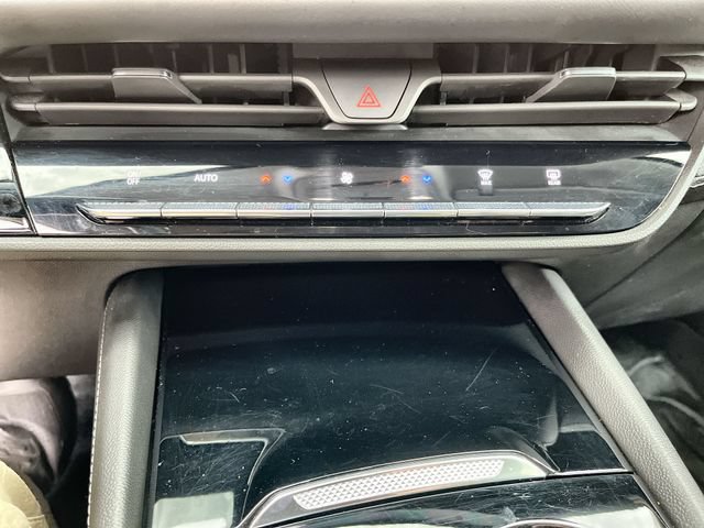 Used 2024 Buick Envision Avenir AWD/4WD image 18